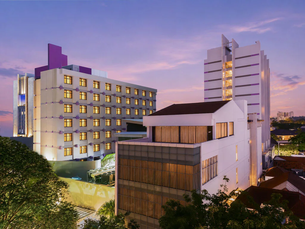 Gedung Hotel Mercure Grand Mirama Surabaya